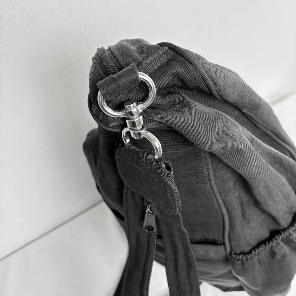 NORM THOMPSON LARGE Teardrop Black Nylon Sling Backpack Bag Unisex TRAVEL - Picture 3 of 13